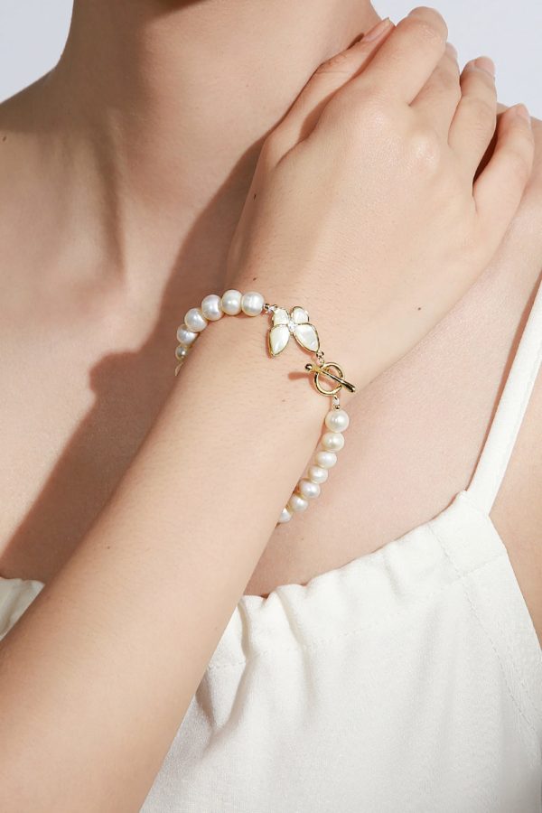 Sparkly White Pearl Stretch Bracelet with Butterfly Online Hot Sale