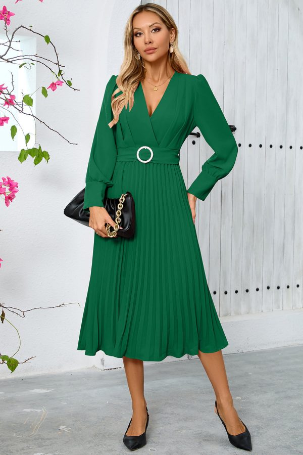 Green A Line V-Neck Long Cocktail Dress with Long Sleeves For Sale