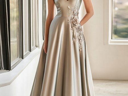 Satin V Neck Light Grey Mother of the Bride Dress with Appliques Fashion