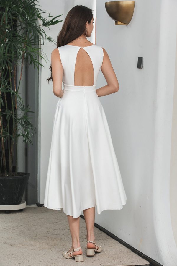 Elegant White A Line V Neck Sleeveless Graduation Dress with Hollow-out Back For Sale