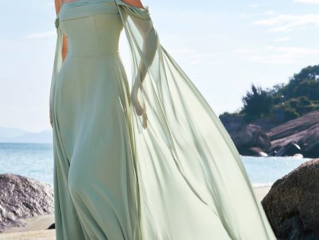 Light Green Cold Shoulder Detachable Sleeves Chiffon Bridesmaid Dress Supply