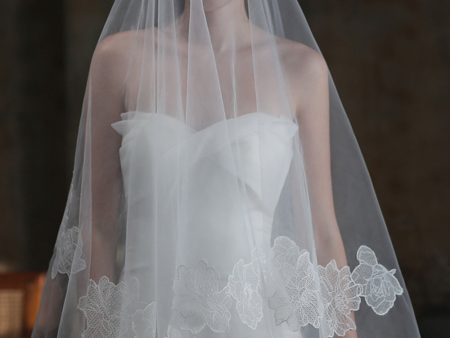 White Classic Floral Tulle Bridal Veil on Sale