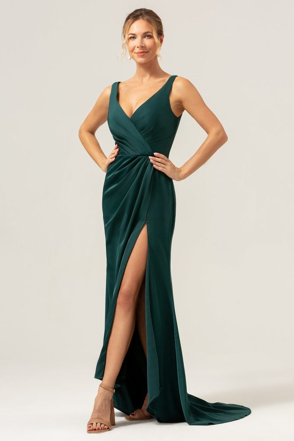 Dark Green Sheath V Neck Ruched High-Low Bridesmaid Dress with Slit Hot on Sale