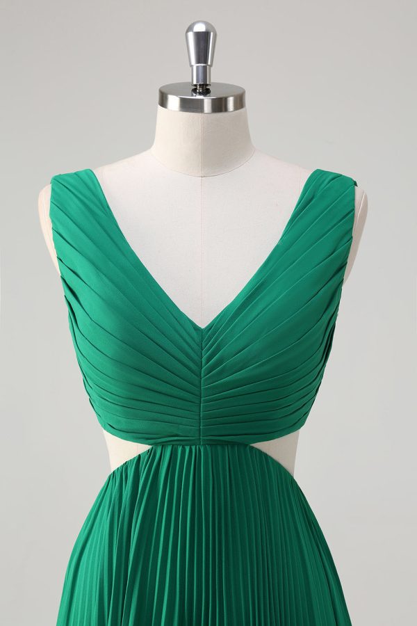 Green A-Line V Neck Ruched Chiffon Knee Length Bridesmaid Dress For Sale